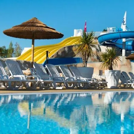 K253 Emplacement Luxe Aux Charmettes 4* Camping Les Mathes