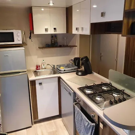 K253 Emplacement Luxe Aux Charmettes 4* Camping