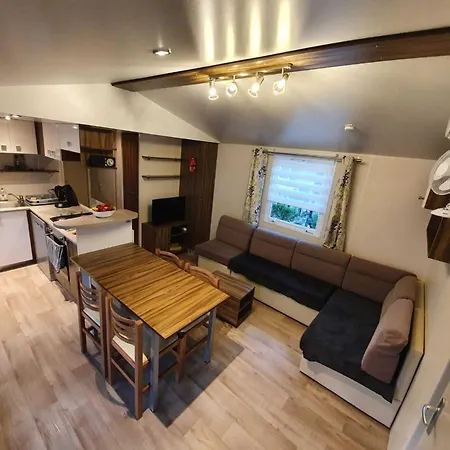 K253 Emplacement Luxe Aux Charmettes 4* *